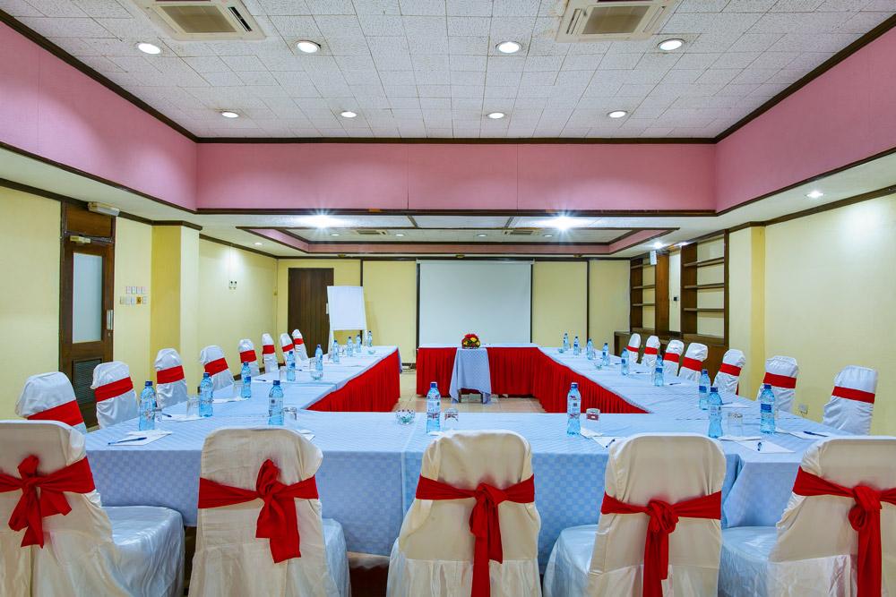 Mombasa Beach Hotel Ngoại thất bức ảnh